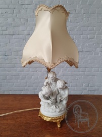 Антикварная фарфоровая настольная лампа код. BE107064