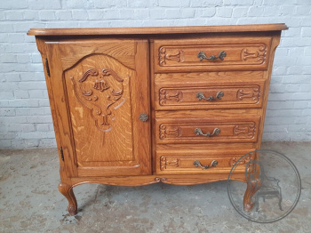 Старинный дубовый комод с дверцей и ящиками код. BE3259321