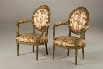 Антикварный комплект кресел (2 шт.) в классическом стиле код. RM4101707