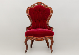 картинка Старинное кресло салоне старинных вещей "Шебби" являющийся официальным дистрибьютором в России и Беларуси