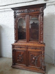 Антикварный буфет в охотничьем стиле код. BE4165238