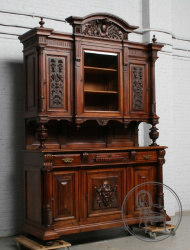 Антикварный французский буфет из ореха в стиле ренессанс код. BE3259303