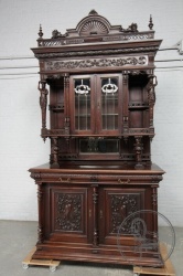 Антикварный буфет в стиле ренессанс с антропоморфными колоннами код. BE4097144