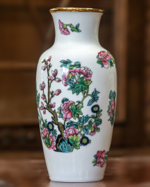 Старинная фарфоровая ваза код. BOL101/1