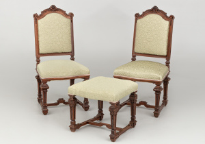 картинка Старинный набор мягкой мебели салоне старинных вещей "Шебби" являющийся официальным дистрибьютором в России и Беларуси