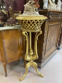 Старинная золоченая подставка с мраморной столешницей код.&nbsp;FN71