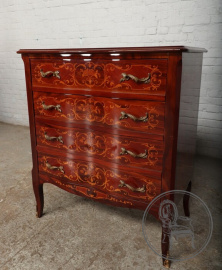 Старинный комод из ореха с инкрустацией и бронзовыми накладками код. BE107158