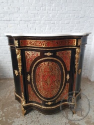 Антикварный комод с инкрустацией и позолотой код. BE4107098