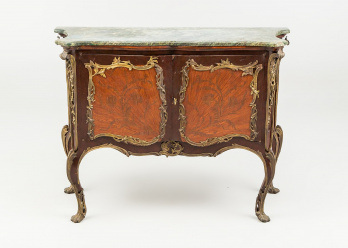 Старинный комод код. RM8655