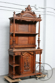 Антикварный буфет из ореха с открытыми верхними полками код. BE3259453