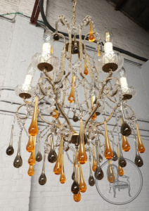 картинка Старинная итальянская люстра из бронзы и муранского стекла салоне старинных вещей "Шебби" являющийся официальным дистрибьютором в России и Беларуси