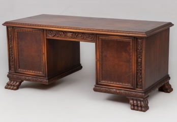 Антикварный письменный стол на звериных лапах код. RM4101380