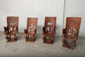 картинка Антикварные африканские кресла (4 шт.) с резьбой с изображением животных салоне старинных вещей "Шебби" являющийся официальным дистрибьютором в России и Беларуси