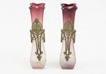 Старинная ваза (2 шт.) код. RM5607