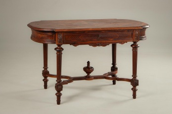 Антикварный письменный стол из красного дерева код. RM4101588