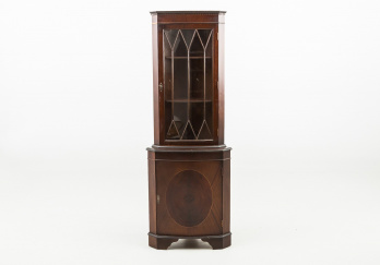 Старинный угловой посудный шкаф код. RM31653