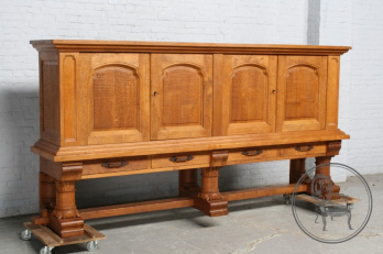 Антикварный комод код. BE6303