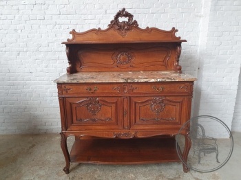 Антикварный дубовый буфет с резьбой в форме виньетки код. BE4097333