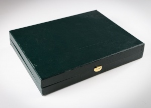 картинка Старинный голландский комплект столовых приборов салоне старинных вещей "Шебби" являющийся официальным дистрибьютором в России и Беларуси