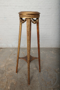 картинка Антикварная деревянная подставка с мраморным верхом салоне старинных вещей "Шебби" являющийся официальным дистрибьютором в России и Беларуси