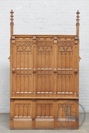 Антикварная резная скамья из светлого дуба код. BE4105086