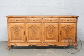 Антикварный комод из светлого дуба в стиле рококо код. BE107659