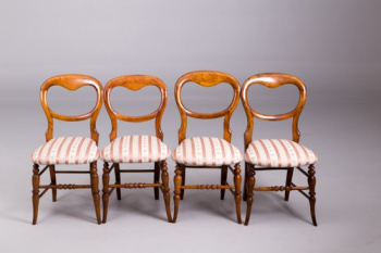 Старинные стулья (4 шт.) код. RM9526