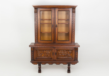 Старинный посудный шкаф код. RM44336