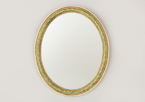 картинка Старинное зеркало салоне старинных вещей "Шебби" являющийся официальным дистрибьютором в России и Беларуси