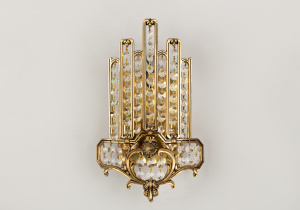 картинка Старинный настенный светильник салоне старинных вещей "Шебби" являющийся официальным дистрибьютором в России и Беларуси