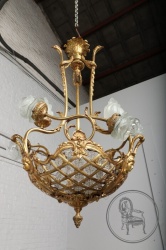 Антикварная бронзовая люстра в форме корзины с цветами код. BE4131571