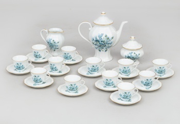 Старинный белоснежный фарфоровый сервиз с позолотой код. RM4101214