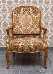 Антикварное кресло код. RM0027
