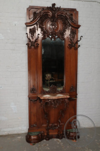 картинка Антикварная резная вешалка из ореха с мраморной столешницей и бронзовыми крючками салоне старинных вещей "Шебби" являющийся официальным дистрибьютором в России и Беларуси