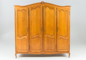 Старинный шкаф код. RM25086