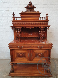 Антикварный поставец в стиле ренессанс с антропоморфными колоннами код. BE106945