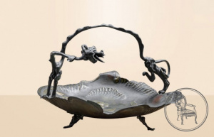 картинка Антикварная ваза для фруктов салоне старинных вещей "Шебби" являющийся официальным дистрибьютором в России и Беларуси