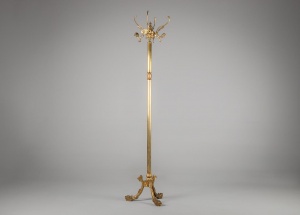 картинка Старинная латунная вешалка салоне старинных вещей "Шебби" являющийся официальным дистрибьютором в России и Беларуси