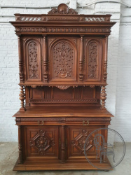 Антикварный буфет из ореха в стиле Генриха II код. BE3259395