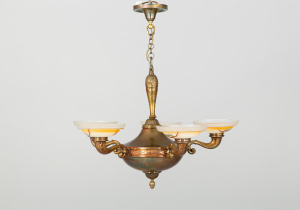 картинка Старинная люстра салоне старинных вещей "Шебби" являющийся официальным дистрибьютором в России и Беларуси