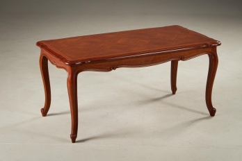 Старинный журнальный столик из вишни код. RM4101622