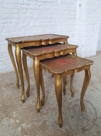 Старинный набор столиков код. BE4096710