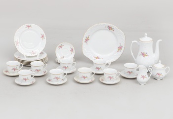 Старинный сервиз с нежной деколью и ручной подрисовкой код. RM4101266