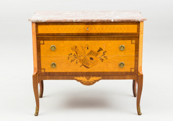 Старинный комод код. RM5543