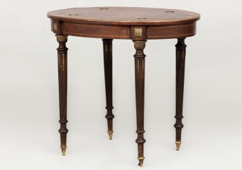 Старинный столик с цветочными интарсиями и бронзовой отделкой код. RM4100193