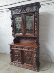 Антикварный дубовый буфет с витражами код. BE4165179