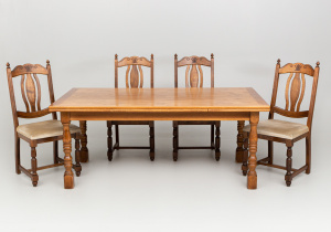 картинка Старинный столовый гарнитур салоне старинных вещей "Шебби" являющийся официальным дистрибьютором в России и Беларуси