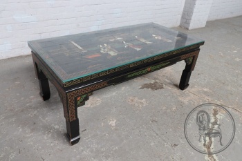 Старинный кофейный столик в ориентальном стиле с инкрустацией код. BE4096982