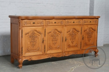 Антикварный дубовый комод с четырьмя дверками код. BE4165261