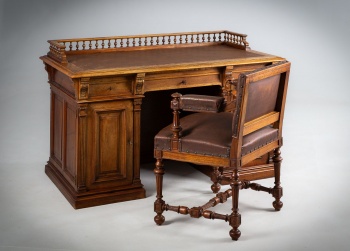 Антикварный комплект, письменный стол и кресло из красного дерева код. RM4165404